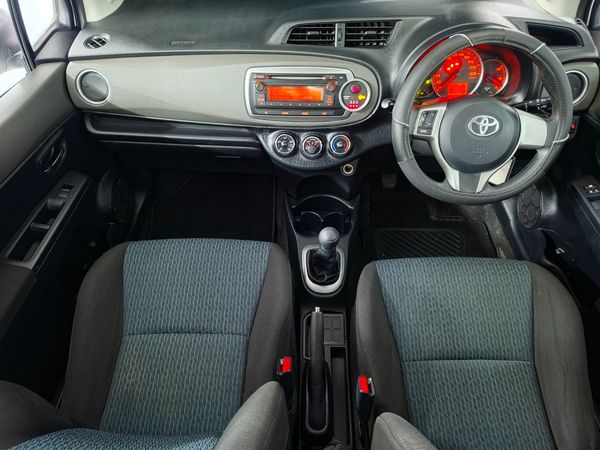 2012-Toyota-Yaris-2012-Toyota-Yaris-10-XS-5dr image:11