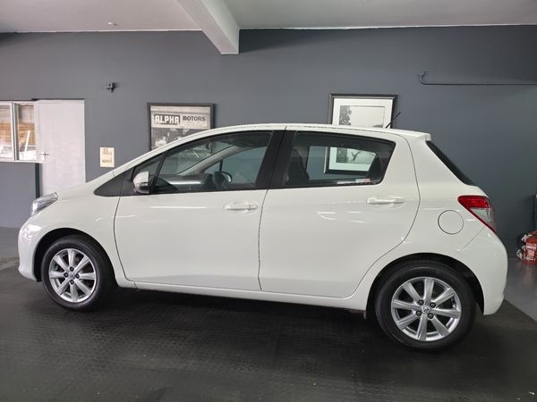 2012-Toyota-Yaris-2012-Toyota-Yaris-10-XS-5dr image:2