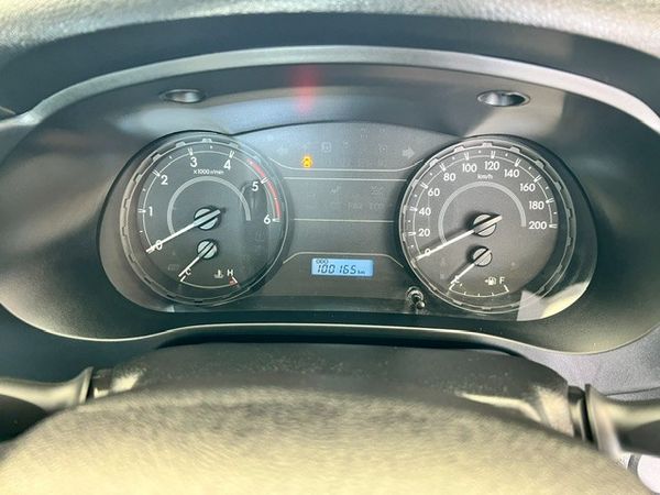 2023-Toyota-Hilux-24-GD-S-AC-Single-Cab image:14