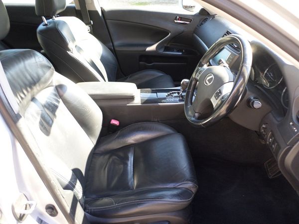 2012-Lexus-IS-350-EX image:9