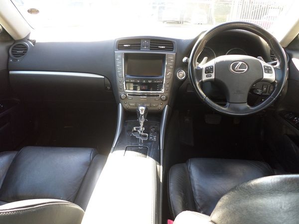 2012-Lexus-IS-350-EX image:10