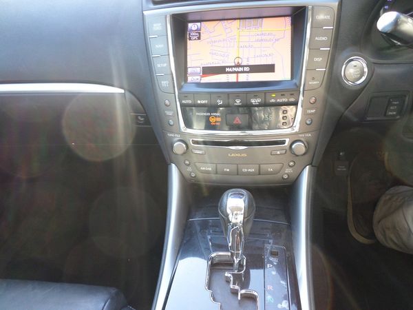 2012-Lexus-IS-350-EX image:12
