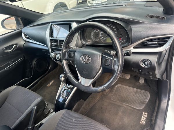 2019-Toyota-Yaris-15-XI-5-dr image:9