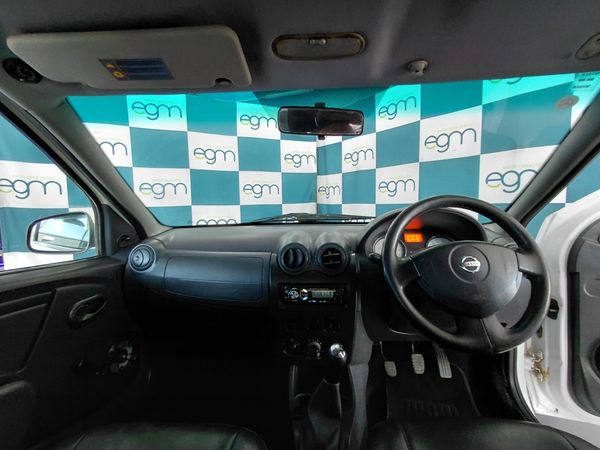 2016-Nissan-NP200-15-dCi-Safety-Pack image:17