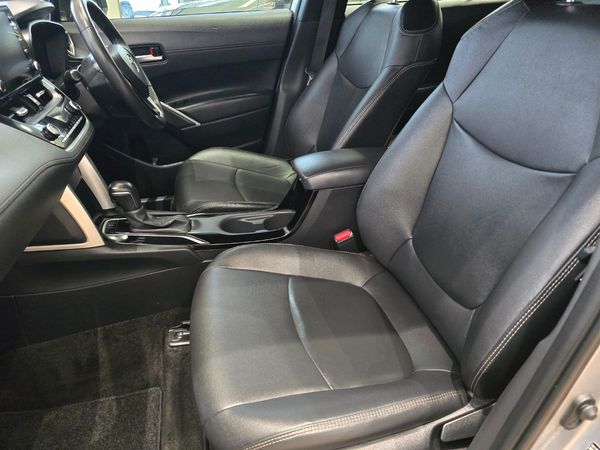 2024-Toyota-Corolla-Cross-18-XS image:14