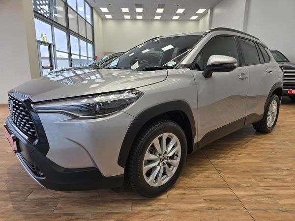 2024-Toyota-Corolla-Cross-18-XS image:1