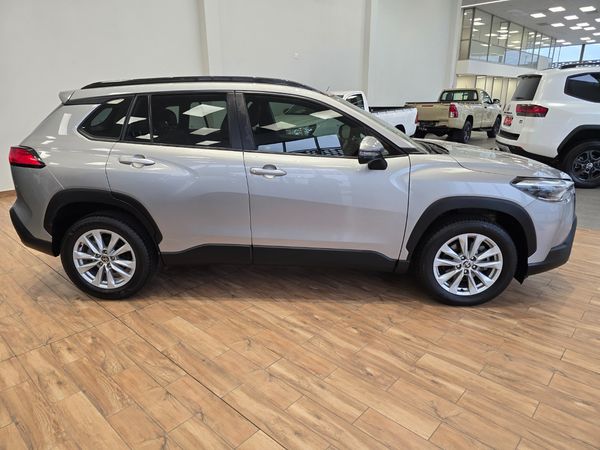2024-Toyota-Corolla-Cross-18-XS image:2