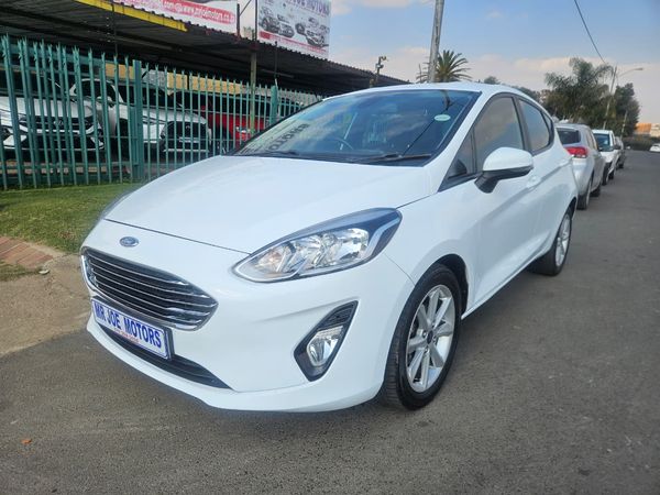 2018-Ford-Fiesta-10-EcoBoost-Trend-Auto-5-dr image:4