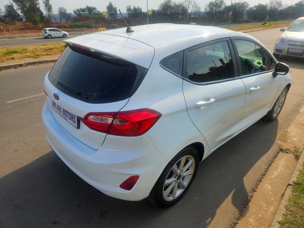 2018-Ford-Fiesta-10-EcoBoost-Trend-Auto-5-dr image:6