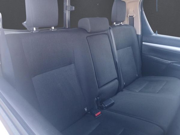 2023-Toyota-Hilux-24-GD-6-Raider-4x4-Auto-Double-Cab image:10