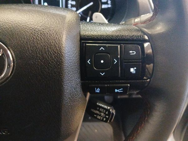 2023-Toyota-Fortuner-28-GD-6-VX-Auto image:9