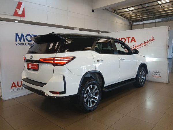 2023-Toyota-Fortuner-28-GD-6-VX-Auto image:1