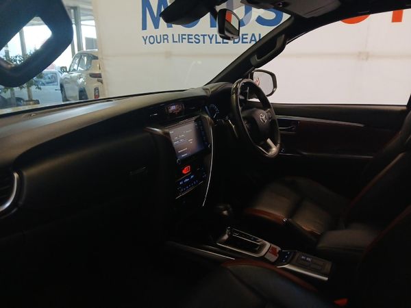2023-Toyota-Fortuner-28-GD-6-VX-Auto image:6