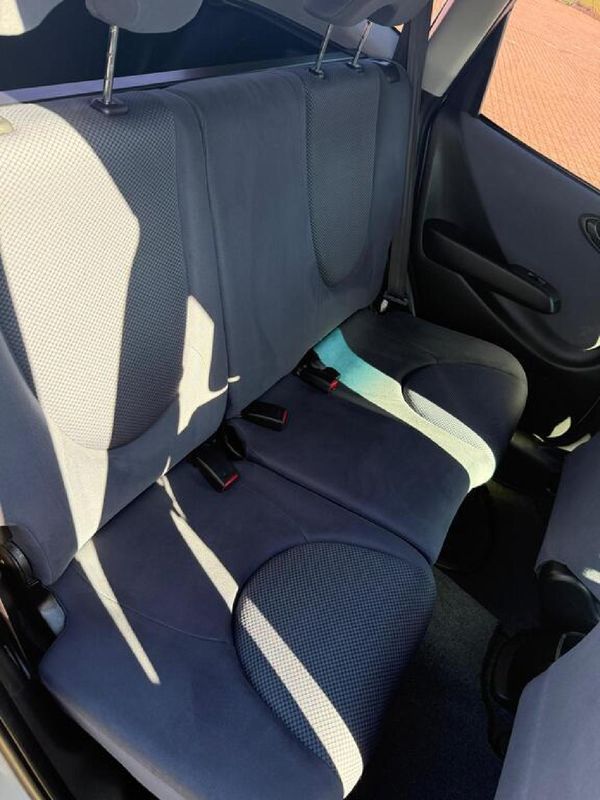 2005-Honda-Jazz-14i-DSI-Auto image:10