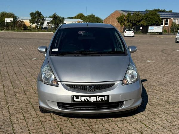 2005-Honda-Jazz-14i-DSI-Auto image:3