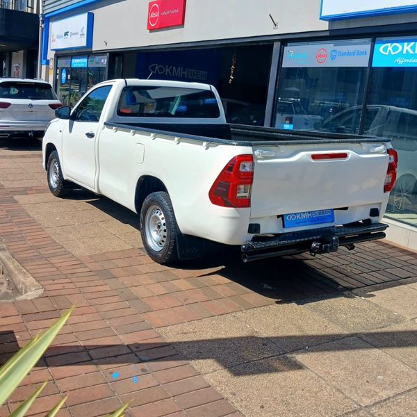 2016-Toyota-Hilux-20-VVTi-Single-Cab image:5