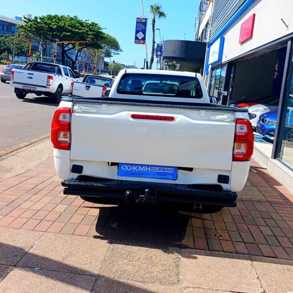 2016-Toyota-Hilux-20-VVTi-Single-Cab image:6