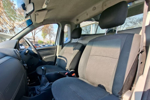 2022-Nissan-NP200-16-AC-Safety-Pack image:12