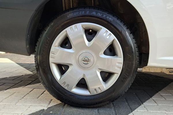 2022-Nissan-NP200-16-AC-Safety-Pack image:15