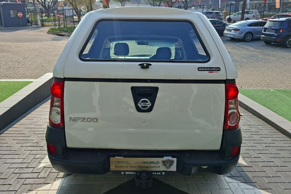 2022-Nissan-NP200-16-AC-Safety-Pack image:3