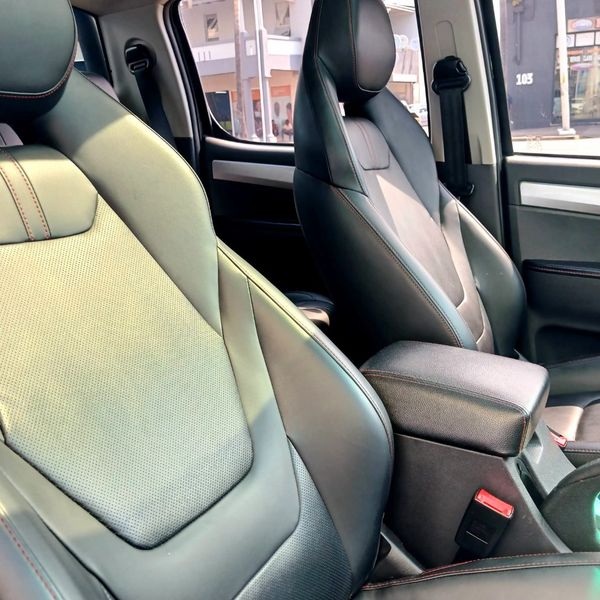 2023-JAC-T8-20-CTI-Super-Lux-Double-Cab image:11