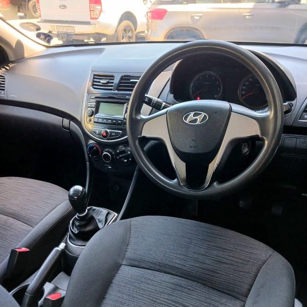 2019-Hyundai-Accent-16-GL-Motion image:9