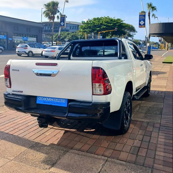2020-Toyota-Hilux-28-GD-6-Raised-Body-Legend-Extended-Cab image:5