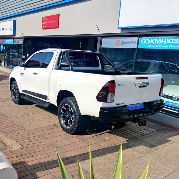 2020-Toyota-Hilux-28-GD-6-Raised-Body-Legend-Extended-Cab image:6