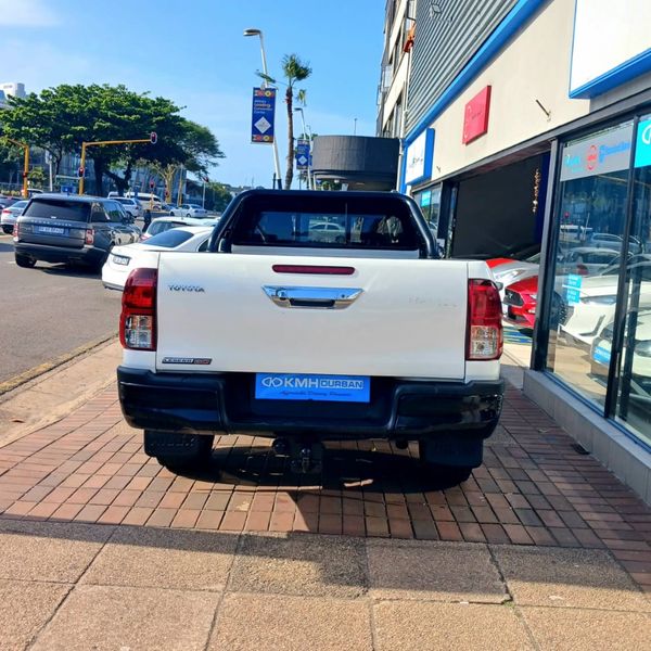 2020-Toyota-Hilux-28-GD-6-Raised-Body-Legend-Extended-Cab image:7