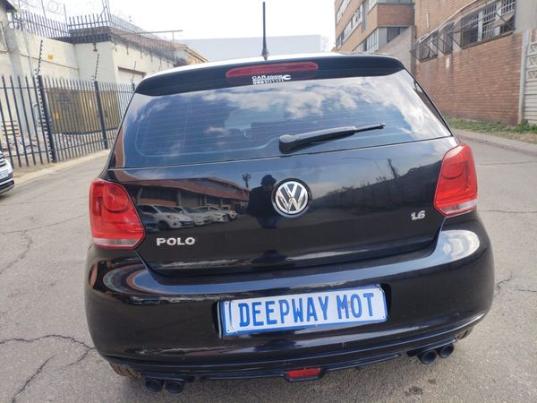 2013-Volkswagen-Polo-16-Comfortline image:3