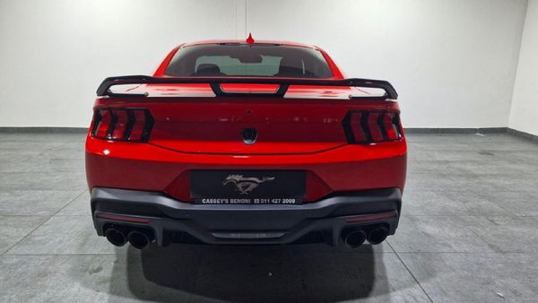 2026-Ford-Mustang-Dark-Horse-Fastback image:4