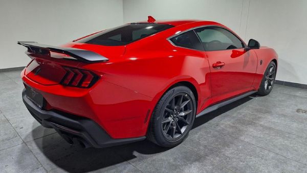 2026-Ford-Mustang-Dark-Horse-Fastback image:5