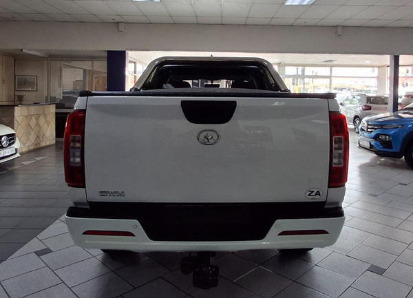 2025-GWM-P-Series-20-TD-Double-Cab-LTD-4x4 image:2