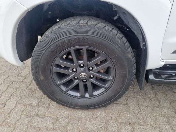 2012-Toyota-Hilux-30-D-4D-Raider-Xtra-Cab image:15