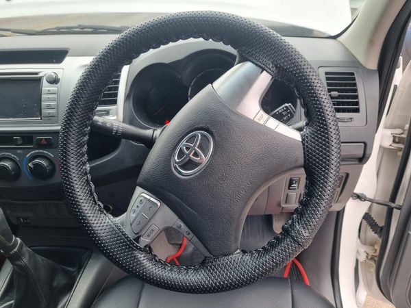2012-Toyota-Hilux-30-D-4D-Raider-Xtra-Cab image:4