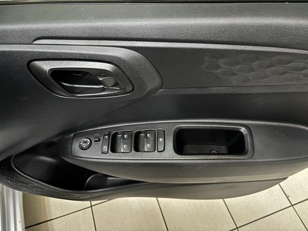 2025-Hyundai-Grand-i10-10-Motion image:12