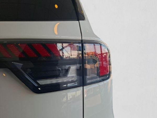 2025-Ford-Everest-30D-V6-Wildtrack-AWD-Auto image:11