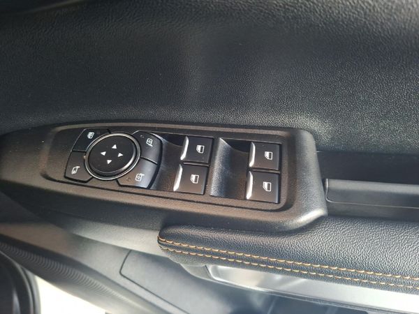 2025-Ford-Everest-30D-V6-Wildtrack-AWD-Auto image:14