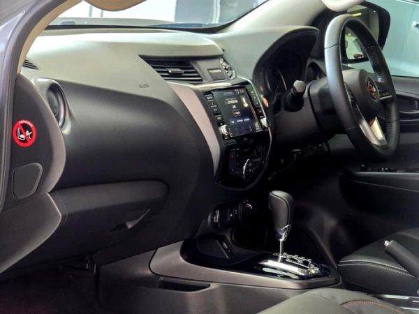 2025-Nissan-Navara-25DDTi-PRO-4X-Warrior-4x4-Double-Cab-Auto image:9