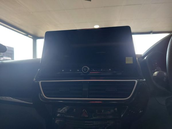 2026-Mahindra-XUV-3XO-12T-MX3-Auto image:14