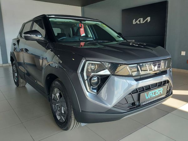 2026-Mahindra-XUV-3XO-12T-MX3-Auto image:1