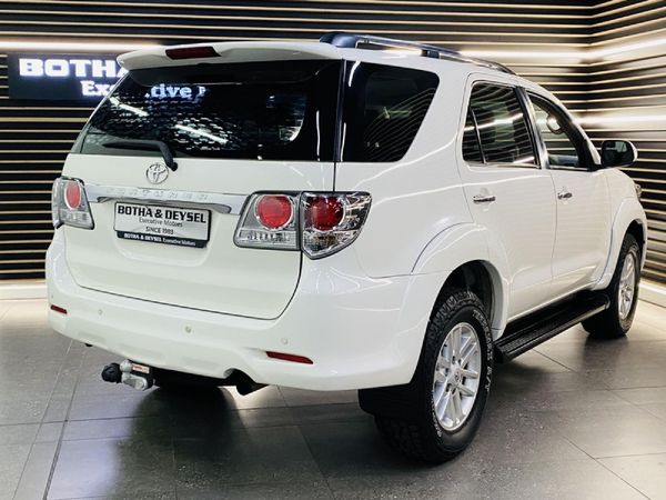 2013-Toyota-Fortuner-25-D-4D-Raised-Body-Auto image:10