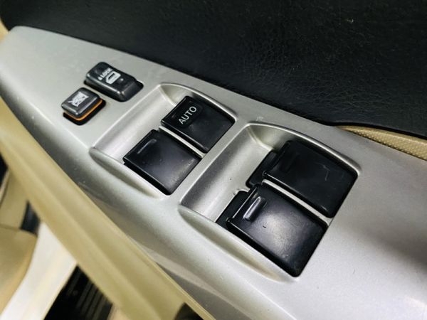 2013-Toyota-Fortuner-25-D-4D-Raised-Body-Auto image:13