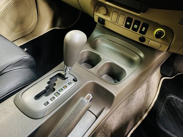 2013-Toyota-Fortuner-25-D-4D-Raised-Body-Auto image:17
