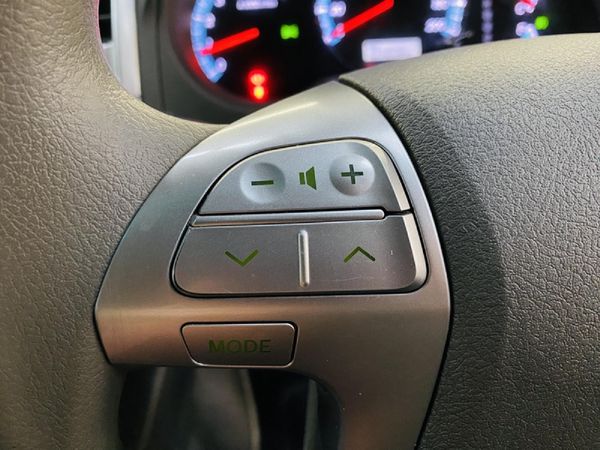 2013-Toyota-Fortuner-25-D-4D-Raised-Body-Auto image:18