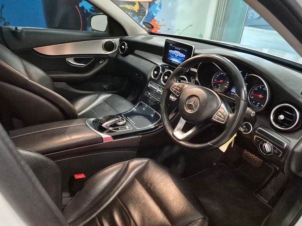 2014-Mercedes-Benz-C-Class-C-180-Auto image:4