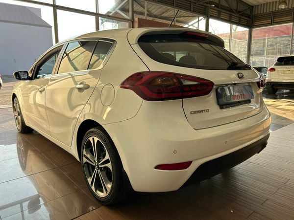 2014-Kia-Cerato-20-EX-Auto-5-dr image:4