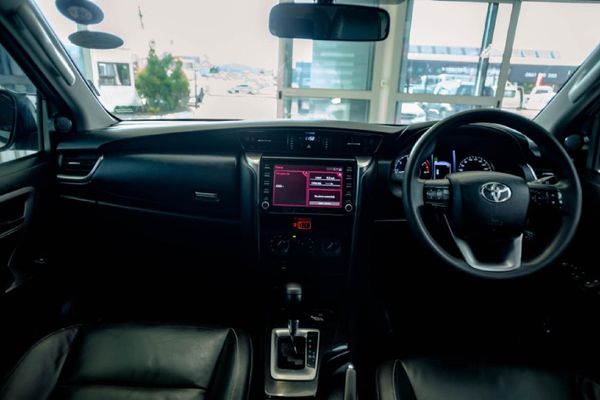 2021-Toyota-Fortuner-24-GD-6-Raised-Body-Auto image:4