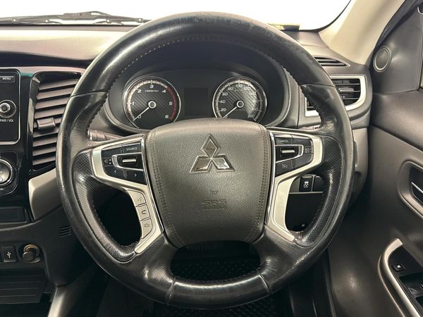 2017-Mitsubishi-Triton-24-Di-Dc-Auto-Double-Cab image:10