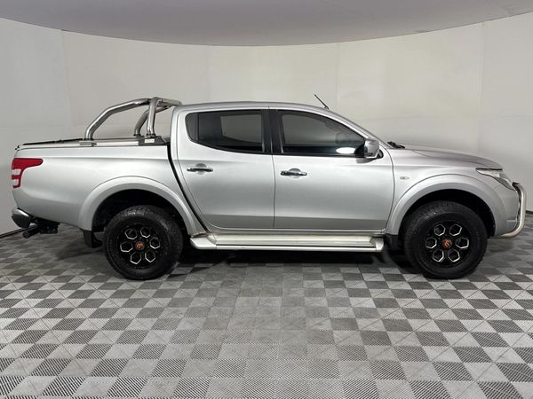 2017-Mitsubishi-Triton-24-Di-Dc-Auto-Double-Cab image:15